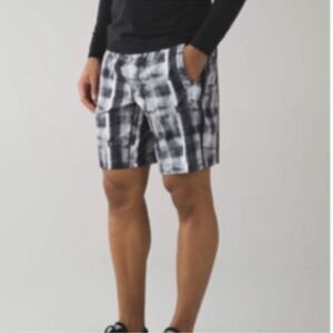 Lululemon men's lightweight unlined athletic workout quick dry shorts size large